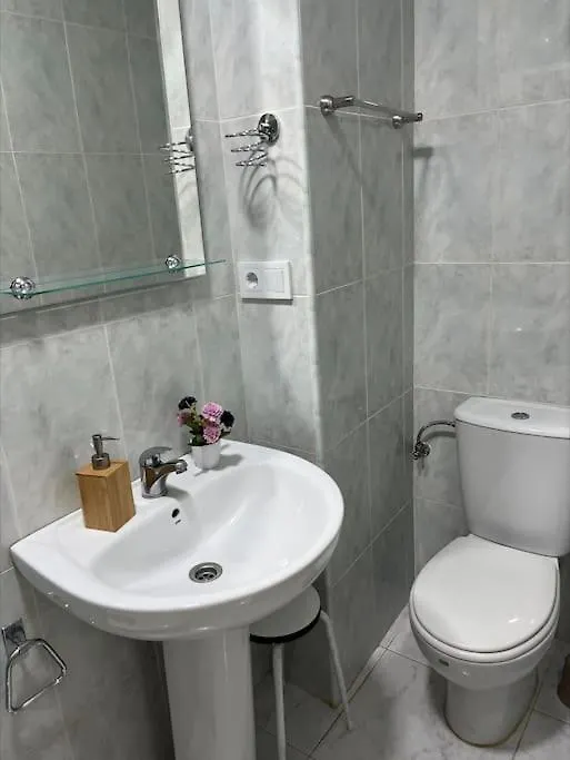 Apartamento Brisas Mediterraneas ベナルマデナ